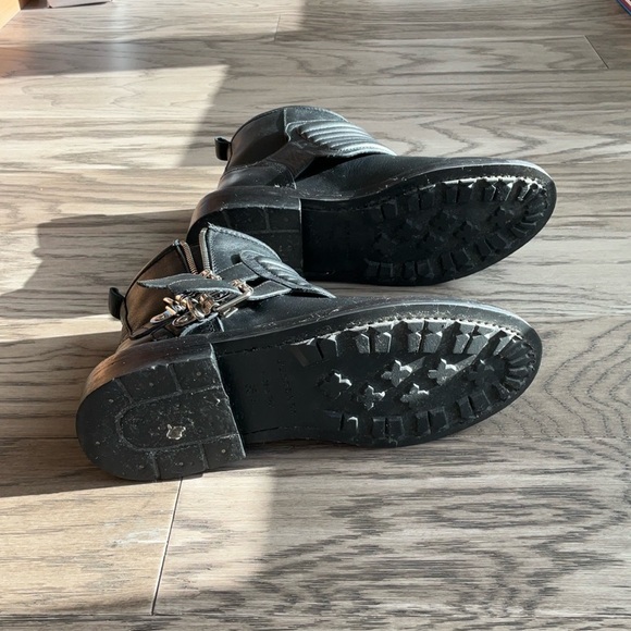 Burberry ankle boots size 35.5, US 5.5 - Picture 9 of 11